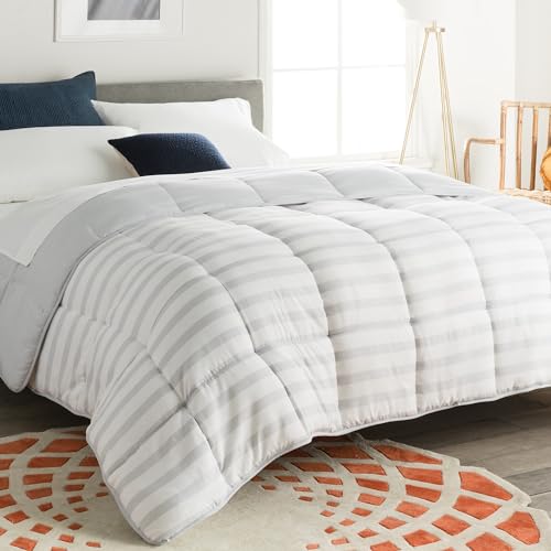 Linenspa 4 Jahreszeiten Bettdecke aus Microfaser – Ganzjahresdecke – Ultraweich – Steppdecke 220x240 cm, Grau / Weiß gestreift von Linenspa