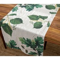 Leinen Tischläufer Mit Bäume Druck, Eiche Und Linden Stoff Tischplatte, Lodge Tischdeko Idee, Woodland von Linoroom