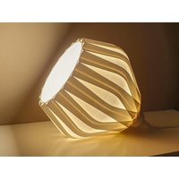 Origami Tischleuchte, Liegeleuchte Aus Dem 3D-Drucker | Inkl. Led-Leuchtmittel, 4.3 Watt, 470Lm, 230V, 2700K Origami Tischleuchte, Liegeleuchte Aus Dem 3D-Drucker | Inkl. Led-Leuchtmittel, 4.3 Watt, 470Lm, 230V, 2700K von LinzKreativ
