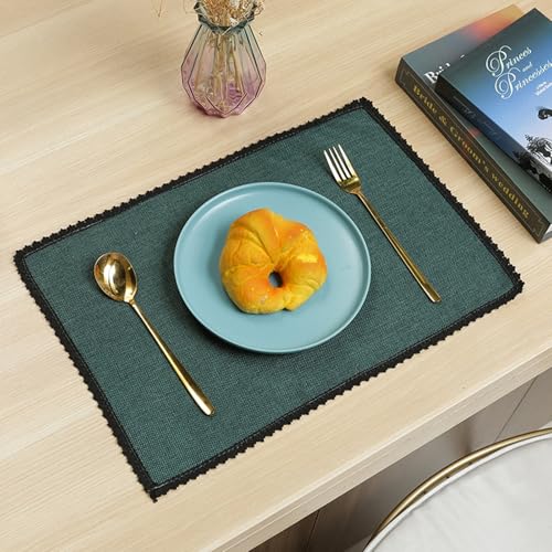 Lirzxin Tischsets Platzsets 2er Set, Rechteckig Platzdeckchen Abwaschbar Hitzebeständig rutschfest Spitzenbordüre Aus Leinenimitat Polyester Platz-Matten für Küche, Dunkelgrün, 45x30CM Lirzxin Tischsets Platzsets 2er Set, Rechteckig Platzdeckchen Abwaschbar Hitzebeständig rutschfest Spitzenbordüre Aus Leinenimitat Polyester Platz-Matten für Küche, Dunkelgrün, 45x30CM von Lirzxin