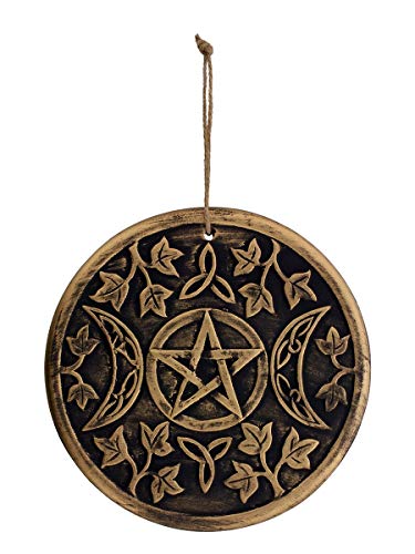 Lisa Parker Terrakotta-Wandschild „Triple Moon“. von Grindstore