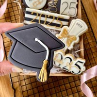 Abschluss Hut Ausstechform Und Stempel, Graduierung Ausstechform, Keks Stempel Der Klasse Von 2021, Abschluss, Post Box Ideen Abschluss Hut Ausstechform Und Stempel, Graduierung Ausstechform, Keks Stempel Der Klasse Von 2021, Abschluss, Post Box Ideen von LissieLoves
