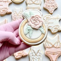 Ring Mit Blumen Cookie Cutter Und Stempel, Hen Party Keks-Stempel, Hochzeits-Cookie Embosser, Brautparty-Cookie-Stempel, Post Box Ideen von LissieLoves