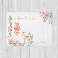 Floral Hirsch Meilenstein Decke, Baby Mädchen Baby-Dusche-Geschenk, Babydecke Personalisierte Monat Decke von LittleDarlingsUS