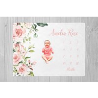 Mädchen Meilensteindecke, Rosa Florale Baby Shower Geschenk, Personalisierte Decke, Monatlichen Wachstumsdecke von LittleDarlingsUS