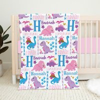 Personalisierte Dinosaurier Baby Decke, Mädchen Namen Bettwäsche, Shower Geschenk von LittleDarlingsUS