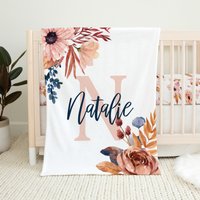 Personalisierte Florale Babydecke, Boho Decke, Monogramm Baby Mädchen Bettdecke, Kinderzimmer, Bettwäsche von LittleDarlingsUS