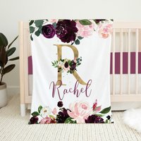 Personalisierte Florale Babydecke, Monogramm Decke, Baby Mädchen Shower Geschenk, Rosa, Weinrot, Mauve, Bettdecke von LittleDarlingsUS