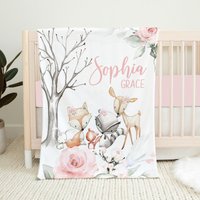 Personalisierte Wald Baby Decke, Mädchen Baby-Dusche-Geschenk, Krippe Bettwäsche, Kinderzimmer, Blumen Name Decke von LittleDarlingsUS