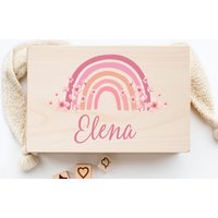 Personalisierte Baby Erinnerungskiste Mädchen - Geschenk Zur Geburt, Taufgeschenk, Babygeschenk, Holzbox Mit Regenbogen Xhl1021 von LittleDecoWandtattoo