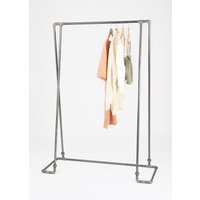 Geschwärztes Eisen A Rahmenschiene/Kleiderständer von LittleDeerInteriors