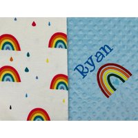 Retro Regenbogen Flanell-Minky-Decke, Personalisierte Babydecke, Decke Mit Namen Für Säugling, Kleinkind, Kind von LittleLambsThreeCo