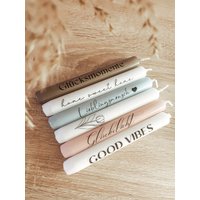 stabkerze Mit Schriftzug | Kerzen Individuell Personalisierte Beschriftete Geschenk Kerze Deko stabkerze Mit Schriftzug | Kerzen Individuell Personalisierte Beschriftete Geschenk Kerze Deko von LittlePeachDE