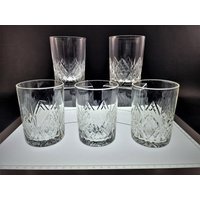 Cut Abp Glas Whisky Becher Silber Diamant Und Stroh Gedeckten Muster Set Von 5 von LittleTowneTreasures