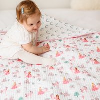 Fairytale Bio Baumwolle Baby/Kleinkind Quilt | Baby Mädchen Prinzessin Regenbogen Einhorn Rosa Kinderzimmer Krippe Babybettwäsche - Kostenlose von LittleWestSt