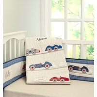 Rennauto Baby Quilt | Navy, Red & Grey Krippenbettwäsche, Kostenlose Personalisierung Rennauto Baby Quilt | Navy, Red & Grey Krippenbettwäsche, Kostenlose Personalisierung von LittleWestSt