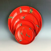 Fröhliche Handgemachte Teller, Kirschblatt Design, Auf Bestellung von LittleWolfCeramics