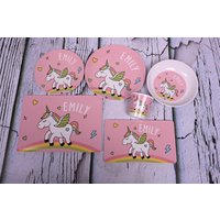 Personalisiertes Kindergeschirr Set Einhorn Mit Namen Aus Melamin, Babygeschirr Namen, Taufgeschenk Mädchen, Kinderteller, Becher von LittleliShop