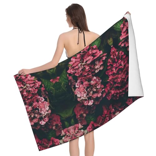 Liulannq Saugstarkes Mikrofaser-Badetuch mit Dreiecksblumen Liulannq Saugstarkes Mikrofaser-Badetuch mit Dreiecksblumen von Liulannq