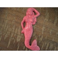 Beach Decor Rosa Meerjungfrau Wandhaken - Dekor Küsten Wohnkultur Strand Beach Decor Rosa Meerjungfrau Wandhaken - Dekor Küsten Wohnkultur Strand von LiveCoastal