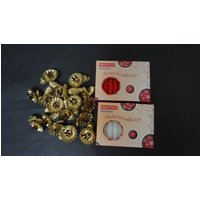 17 Goldfarbene Weihnachtsbaumkerzenclips, Deutsche Tannenzapfenhalter Kerzenhalter Set Aus Metall Primitive Vintage Retro Tannenzapfenform Bronze von LivePastVintage