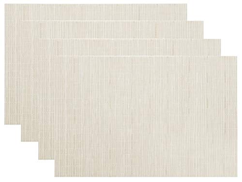 LivebyCare 4 Stück Home Low Profile rutschfeste Textilene PVC Platzsets Fleckenabweisende Küche Tisch Matten Hitzebeständige Dekoration Waschbar Anti-Rutsch Set von 4 Stück 30x45 cm, gebrochenes Weiß LivebyCare 4 Stück Home Low Profile rutschfeste Textilene PVC Platzsets Fleckenabweisende Küche Tisch Matten Hitzebeständige Dekoration Waschbar Anti-Rutsch Set von 4 Stück 30x45 cm, gebrochenes Weiß von LivebyCare