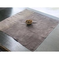 Tea & Rust 58 cm Handgefärbtes Baumwoll-Quadrat, Chabu, Handgefärbte Tischdecke, Wabi-Sabi, Zen, Nachhaltiges Geschenk, Färbung, Teegefärbter Schal von LivingDyeing