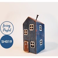 Auf Bestellung Gefertigt - Kleines Holzhaus, Miniaturhaus, Handgemachtes Rustikales Haus, Mini-Holzdorf, Kleine Häuser Für Neues Wohndekor-Geschenk von LivingPastel