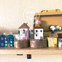 Auf Bestellung Gefertigt - Mini-Holzdorf, Kleines Holzhaus, Miniaturhaus, Handgemachtes Rustikales Haus, Kleine Häuser Für Neues Wohndekor-Geschenk von LivingPastel