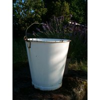 Emaillierter Eimer Der 50Er Jahre Literweise Lebe Vintage Mit Pimp-Factory.de von LivingVintageDE