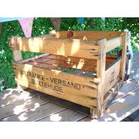 Getränkekiste Aus Holz 60Er Jahre Brotherhood Buxtehude Lebe Vintage Mit Pimp-Factory.de von LivingVintageDE