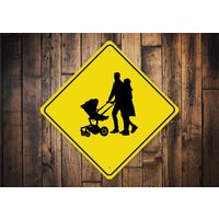 Familienschild, Baby Walking, Schild Für Straßen, Straßenschilder - Qualitäts-Metallschild von LiztonSignShop