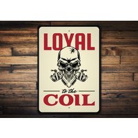 Loyal To The Coil Sign, Tinte Artist, Künstler, Tattoo Shop Schild, Geschenk, Dekor, Haut Künstler - Store Schild von LiztonSignShop