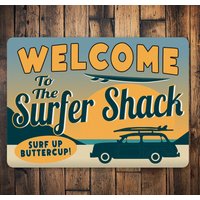 Willkommen Bei Surf Shack Schild, Surfer Geschenk, Strand Retro Deko von LiztonSignShop