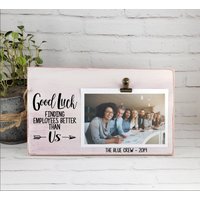 Geschenk Für Chef, Zum Ruhestand, Viel Glück Findet Bessere Mitarbeiter Als Uns Personalisierter Rahmen, Bestellung Des Chefs, Leitergeschenk Geschenk Für Chef, Zum Ruhestand, Viel Glück Findet Bessere Mitarbeiter Als Uns Personalisierter Rahmen, Bestellung Des Chefs, Leitergeschenk von LizzyFishSigns