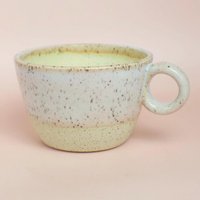 Mittelgroße Handgefertigte Gesprenkelte Keramiktasse - Perfekt Für Cortado, Flat White Und Tee von LoFiPotter
