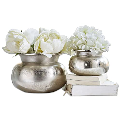 Loberon Vase 2er Set Clément, Zwei Größen, reizvolle Haptik der Oberfläche, Antik-Finish, Blumenvase, Wohn-Accessoire, Wohndekoration, Aluminium, antiksilber von Loberon