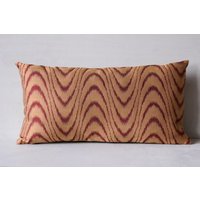 Seide Und Wildleder Gold Kissen von LocalProduceDesign