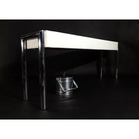Vintage Mid Century Modern Weiß Vinyl Chrom Bank Konsolentisch Vintage Mid Century Modern Weiß Vinyl Chrom Bank Konsolentisch von Lockhead
