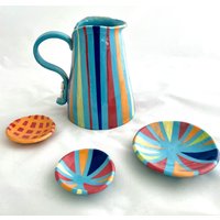 Pitcher in Multicolored Stripes von LococoArtStore