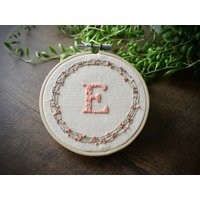stickrahmen Kunst Ø Wandkunst Wohndekor Hand Bestickt Loftfullofgoodies Einweihungsgeschenk Kinderzimmer von LoftFullOfGoodies