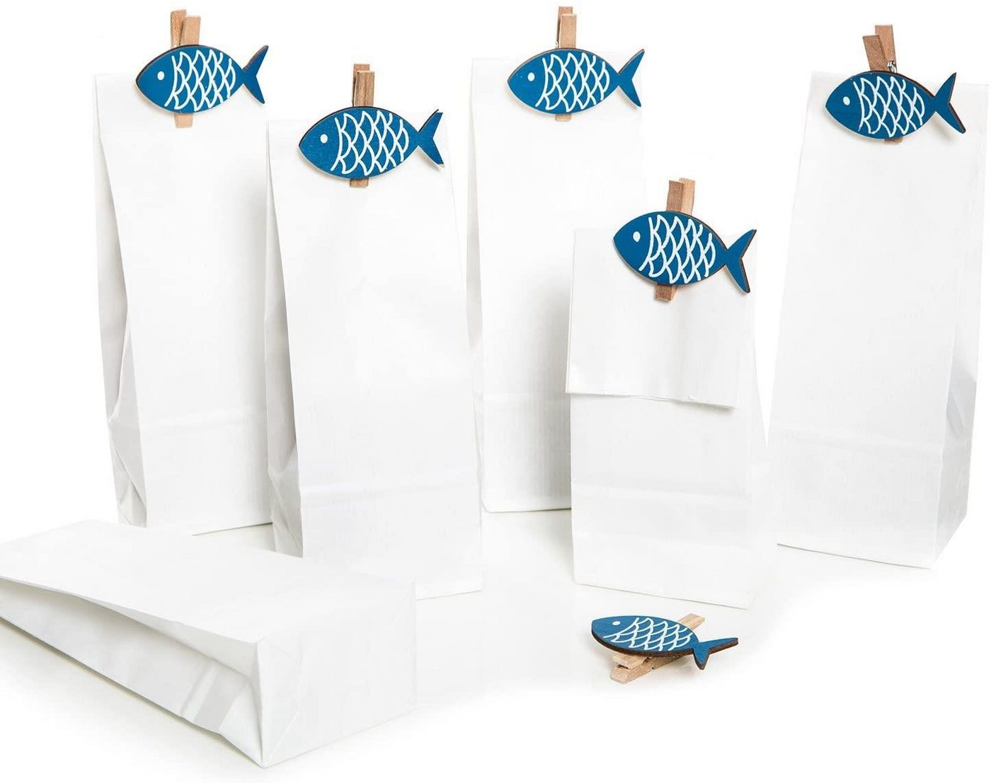 Logbuch-Verlag Geschenkbox Kleine Papiertüten Weiß oder Braun + maritime Deko-Klammern – 7 x 20,5 Logbuch-Verlag Geschenkbox Kleine Papiertüten Weiß oder Braun + maritime Deko-Klammern – 7 x 20,5 von Logbuch-Verlag