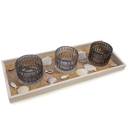Logbuch-Verlag Maritimes Deko Geschenkset mit Teelichtgläser Muscheln Fischen auf Sand auf einem Kerzentablett 45 x 18 cm Logbuch-Verlag Maritimes Deko Geschenkset mit Teelichtgläser Muscheln Fischen auf Sand auf einem Kerzentablett 45 x 18 cm von Logbuch-Verlag