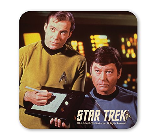 Logoshirt®️ Star Trek I Captain Kirk und Doktor McCoy I Untersetzer | Kork | 10x10cm | langlebiger Druck | Lizenziertes Originaldesign Logoshirt®️ Star Trek I Captain Kirk und Doktor McCoy I Untersetzer | Kork | 10x10cm | langlebiger Druck | Lizenziertes Originaldesign von Logoshirt