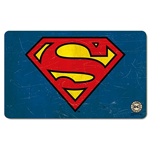 Logoshirt® DC Comics I Superman I Logo I Frühstücksbrettchen I Schneidebrett I 23x14cm I spülmaschinenfest & hitzebeständig I Lizenziertes Originaldesign Logoshirt® DC Comics I Superman I Logo I Frühstücksbrettchen I Schneidebrett I 23x14cm I spülmaschinenfest & hitzebeständig I Lizenziertes Originaldesign von Logoshirt