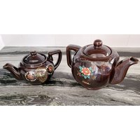 1940Er Moriage Redware Teekannen - Made in Japan 2 Mit Deckel von LokisLootCo