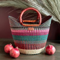 Einkaufskorb - Imani African, Fairtrade, Bolga, Warenkorb in Pink, Orange Und Blaugrün Mit Ledergriffen Einkaufskorb - Imani African, Fairtrade, Bolga, Warenkorb in Pink, Orange Und Blaugrün Mit Ledergriffen von LolaAndMawu