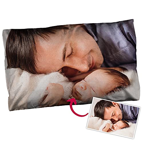 LolaPix Betkissen mit Foto. Personalisierte Geschenke. Personalisiertes Kissen. Premium Qualität. Beidseitig vollständig bis zur Naht Bedruckt. Verschiedene Größen. 65x40cm von LolaPix