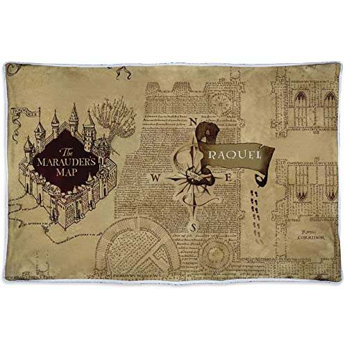 Personalisierte Marauder's Map-Decke mit Name/Text. Verschiedene Größen. Personalisierte Geek-Geschenke. Personalisierte Polar-Fleecedecke. Decke 80x125cm 480 g/m2. Marauder's Map Coraline-Decke von LolaPix