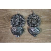 Paar Selige, Metallselige, Selige Der Jungfrau, Heilige Jungfrau Von Montserrat, Des Heiligen Paar Selige, Metallselige, Selige Der Jungfrau, Heilige Jungfrau Von Montserrat, Des Heiligen von LolaReligiousAntique